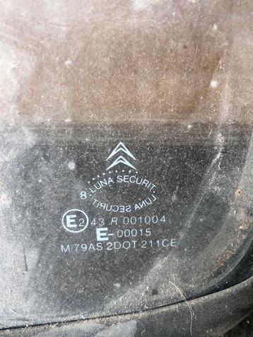 Citroën C15 zijruiten bagageruimte .  beschikbaar voor biedingen