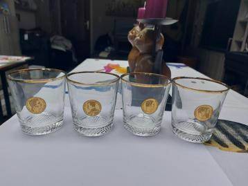 Glazen Belgische koningen. 4 stuks beschikbaar voor biedingen