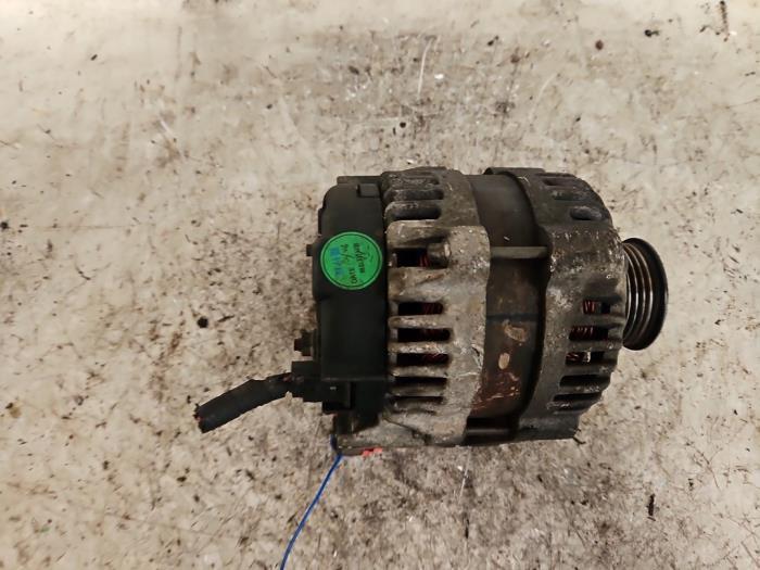 Dynamo d'un Chevrolet Aveo, Autos : Pièces & Accessoires, Moteurs & Accessoires, Chevrolet, Utilisé, 3 mois de garantie, Enlèvement ou Envoi