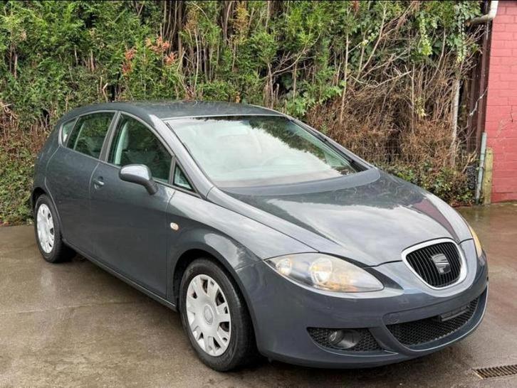 Seat leon 1.4 benzine 2200€ gekeurd voor verkoop, Auto's, Seat, Bedrijf, Te koop, Ophalen