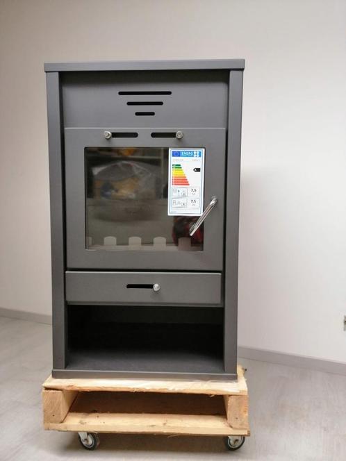 CV houtkachel, Huis en Inrichting, Kachels, Nieuw, Vrijstaand, Houtkachel, Hout, Ophalen