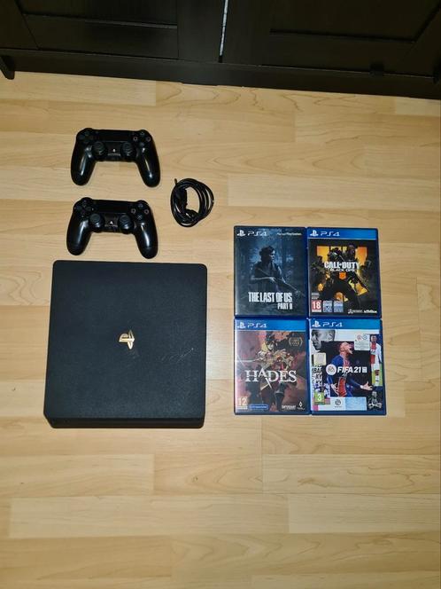 Playstation 4 Slim 1TB | 2 Controllers | 4 Topgames, Games en Spelcomputers, Spelcomputers | Sony PlayStation 4, Zo goed als nieuw
