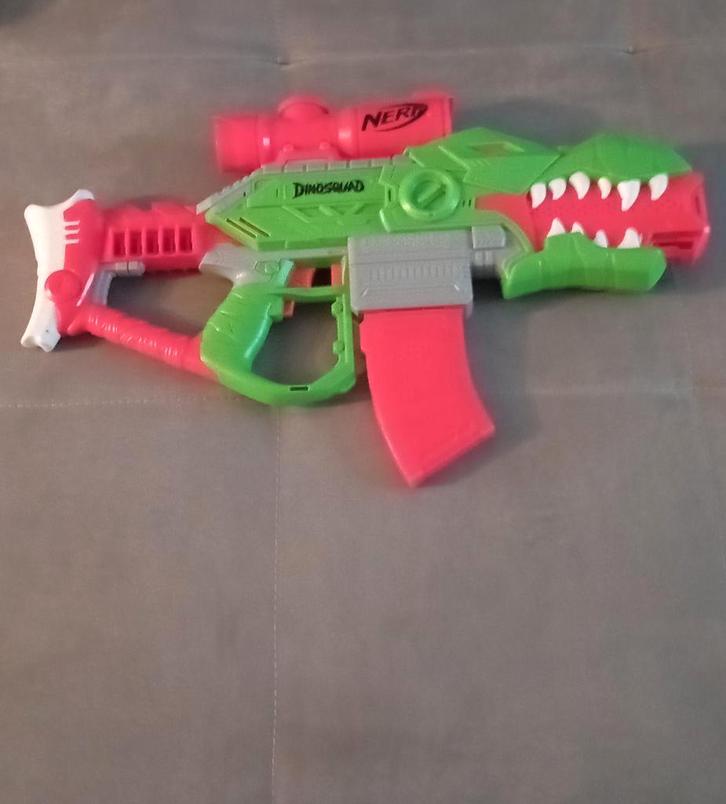 Lot de 10 nerfs. Voir photos., Kinderen en Baby's, Speelgoed | Buiten | Actiespeelgoed, Zo goed als nieuw, Ophalen of Verzenden