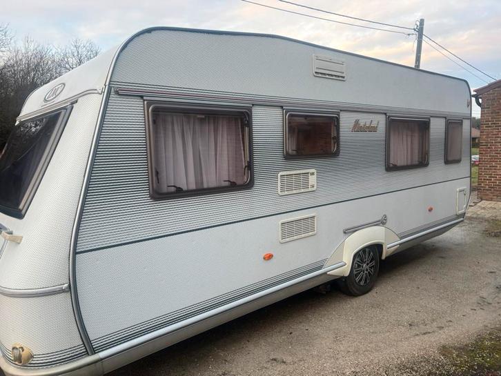 LMC Lord Ambasador 520HTE, Caravans en Kamperen, Caravans, Particulier, tot en met 4, 1250 - 1500 kg, Rondzit, LMC en Münsterland