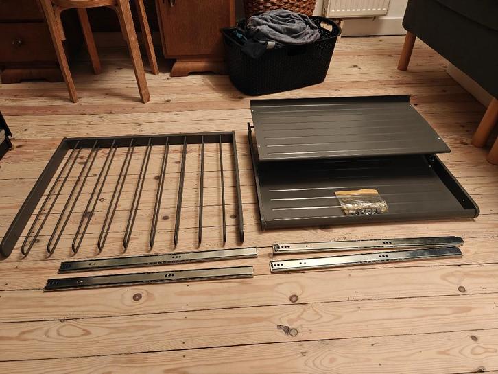 KOMPLEMENT uittrekbare schoenenrek en broekhanger, Maison & Meubles, Armoires | Penderies & Garde-robes, Comme neuf, Moins de 100 cm