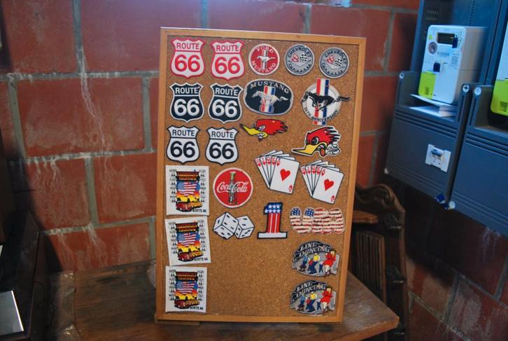 24 divers écussons thermocollant ou à coudre ( neuf ), Collections, Broches, Pins & Badges, Neuf, Insigne ou Pin's, Autres sujets/thèmes