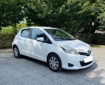 Toyota Yaris 1.3 Benzine AUTOMAAT beschikbaar voor biedingen