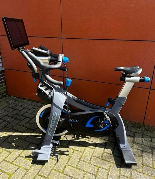 Stages Solo Indoor Cycle , Spinningbike met scherm, Sport en Fitness, Wielrennen, Zo goed als nieuw, Overige typen, Ophalen
