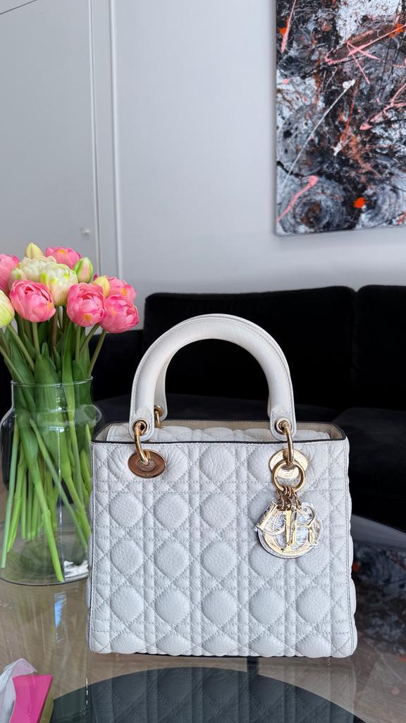 Lady dior medium, Bijoux, Sacs & Beauté, Sacs | Sacs Femme, Comme neuf, Enlèvement