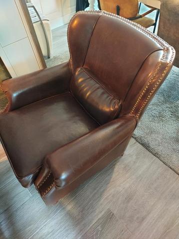 fauteuill echt leder. type : eduard met noppen nagels. beschikbaar voor biedingen
