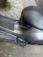 Vespa sprint, Fietsen en Brommers, Ophalen, Zo goed als nieuw, Benzine, 50 cc
