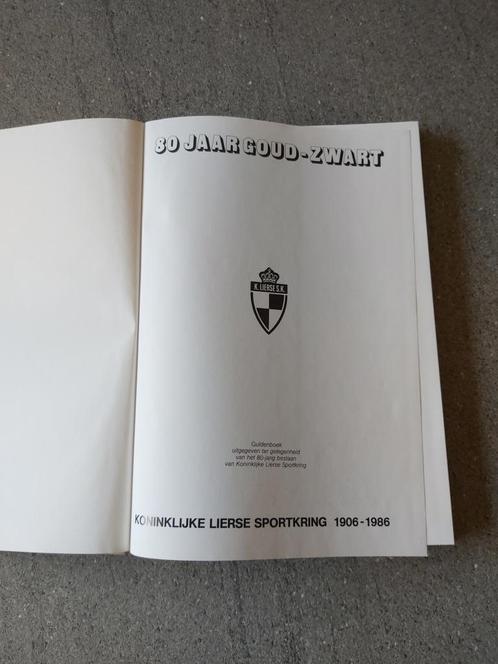 Voetbal Antwerpen Lierse Geuens Ceulemans Sport Basket Star, Verzamelen, Sportartikelen en Voetbal, Zo goed als nieuw, Boek of Tijdschrift