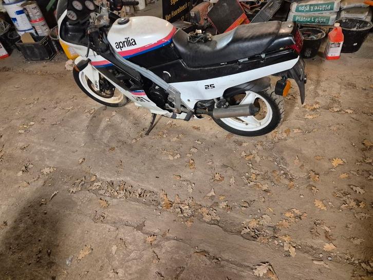 Zeldzame aprillia af1 125 oldtimer project, Fietsen en Brommers, Scooters | Aprilia, Ophalen