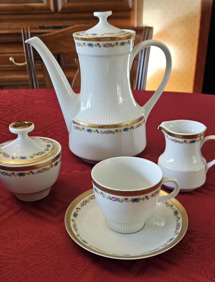 Service complet 125 Pièces Mitterteich Bavaria Impeccable, Antiek en Kunst, Antiek | Servies compleet, Ophalen of Verzenden