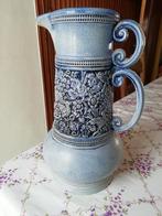 Ancien Joli pichet . estampiller germany.  Pour 40€, Enlèvement ou Envoi