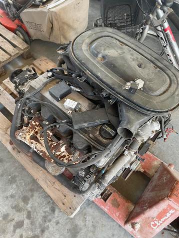 Mercedes m102 2.3l beschikbaar voor biedingen