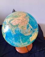 A vendre un globe italien avec une lampe, Comme neuf, Enlèvement
