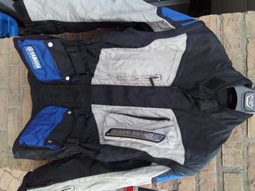 Pantalon d'enduro + gilet  disponible aux enchères