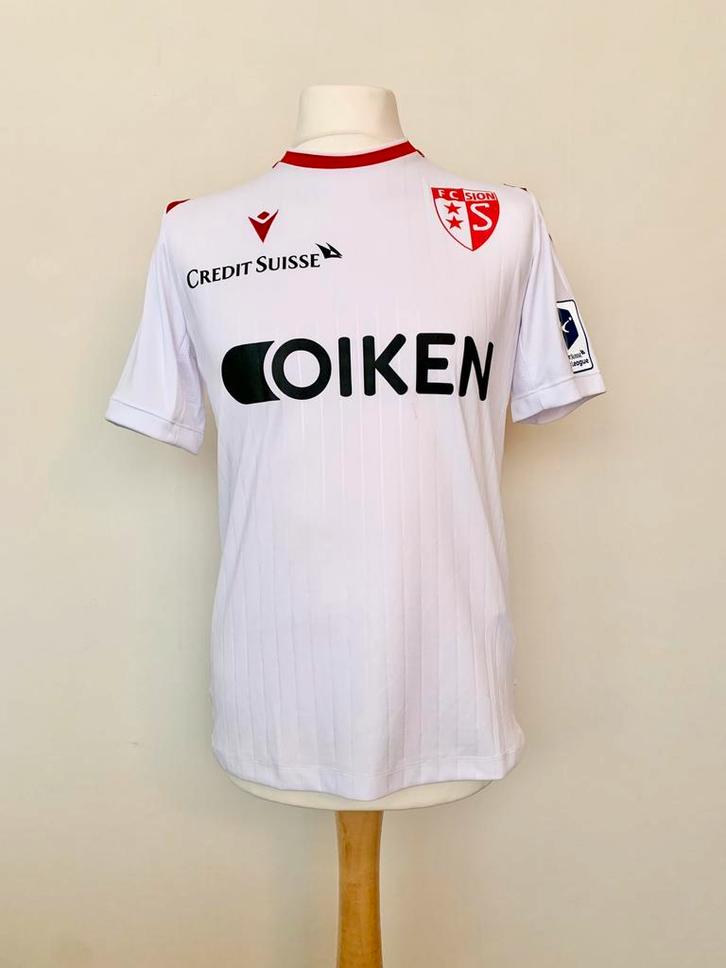 Football Club Sion 2020 Home Hoarau signed Switzerland shirt, Sport en Fitness, Voetbal, Zo goed als nieuw, Shirt, Maat S, Ophalen of Verzenden