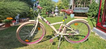 Btwin Pop 500 cream 24 inch beschikbaar voor biedingen