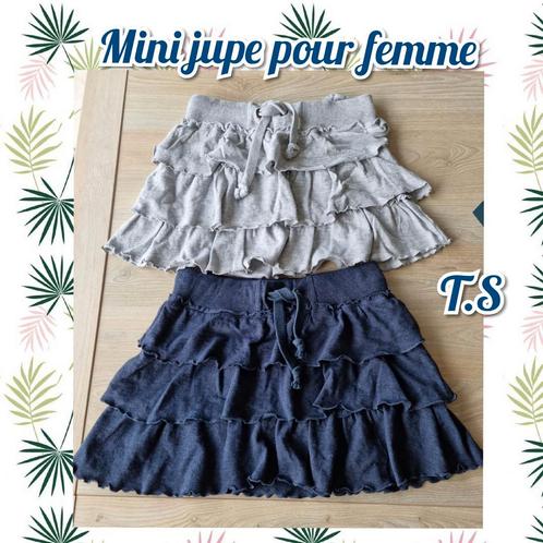 Jupes courtes froncés à volants-lot de 2-T.S, Vêtements | Femmes, Jupes, Porté, Taille 36 (S), Gris, Au-dessus du genou, Enlèvement ou Envoi