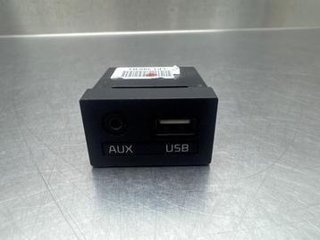 DIVERSEN AUX/USB aansluiting Picanto (TA) (|961201Y300|) beschikbaar voor biedingen