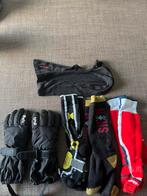 3 x skikousen, 1 x handschoenen (van barts), 1 x hoofddeksel, Utilisé, Enlèvement ou Envoi