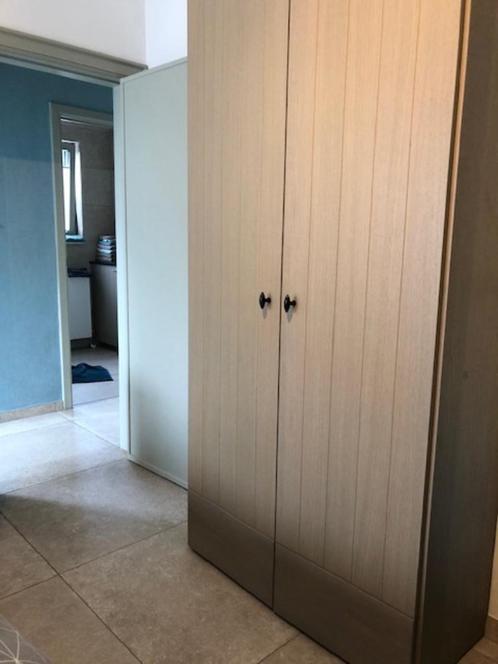 Klerenkasten vol eiken, greywash, Huis en Inrichting, Kasten | Kleerkasten, Zo goed als nieuw, 200 cm of meer, 100 tot 150 cm