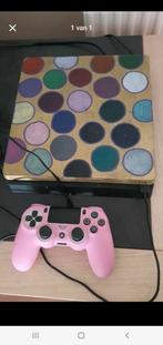 Playstation 4 en bakje 500gb, Games en Spelcomputers, Spelcomputers | Sony Consoles | Accessoires, Ophalen, Zo goed als nieuw