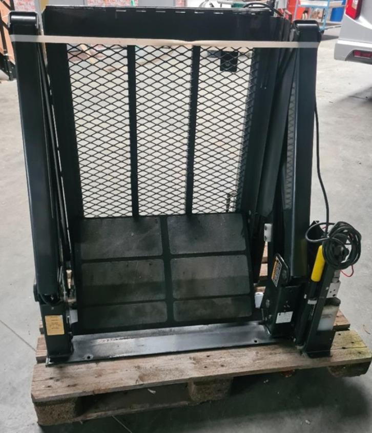 Rolstoel-lift, Plateaulift rolstoel - Platformlift, Auto diversen, Auto-accessoires, Gebruikt, Ophalen