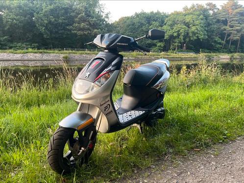 Peugeot vivacity silver sport, Fietsen en Brommers, Scooters | Peugeot, Vivacity, Ophalen