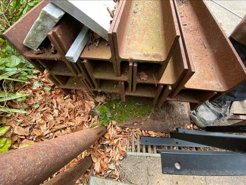 18 poutrels te koop : HEA 140 4m + 5,5m en HEB 180 3,9m, Doe-het-zelf en Bouw, Metalen, Zo goed als nieuw, Ophalen