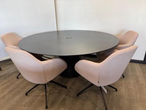 Ronde design tafel Andreu World, Huis en Inrichting, Tafels | Bijzettafels, Ophalen