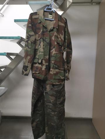 camouflagepak beschikbaar voor biedingen