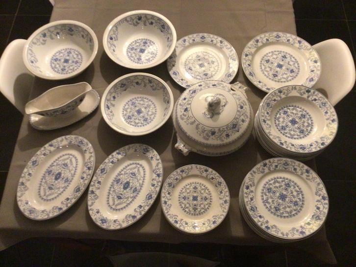 NIMY SAXONIA aardewerkservies, Antiek en Kunst, Antiek | Servies compleet, Ophalen
