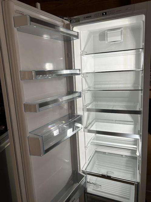 Frigo encastrable, Electroménager, Réfrigérateurs & Frigos, Comme neuf, Sans bac à congélation, 200 litres ou plus, 160 cm ou plus