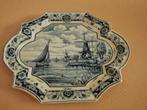 Plaque décorative suspendue. Vintage porcelaine de Delft, Antiquités & Art, Antiquités | Porcelaine, Enlèvement