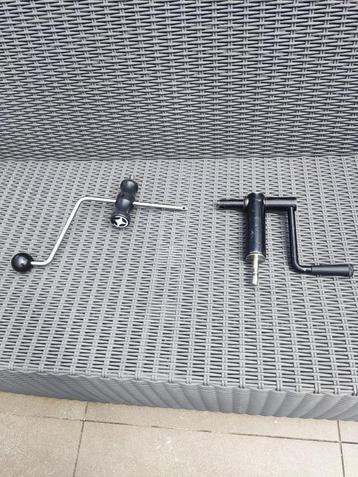 2 Zeilopspanners beschikbaar voor biedingen