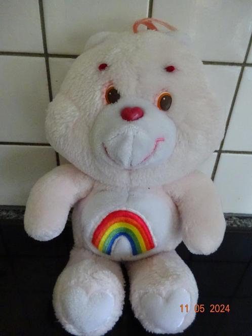 grote vintage Troetelbeer knuffel, Rainbow Heart,,jaren '80, Enfants & Bébés, Jouets | Peluches, Utilisé, Enlèvement ou Envoi
