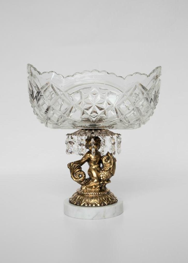 Bol vintage Monarch Cristal avec enfant et poisson, Antiquités & Art, Antiquités | Plateaux, Enlèvement ou Envoi