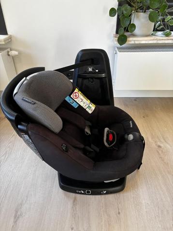 Maxi Cosi Assisfix autostoel beschikbaar voor biedingen