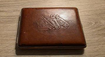 Boîte à cigarettes vintage collection ancienne cuire véritab beschikbaar voor biedingen