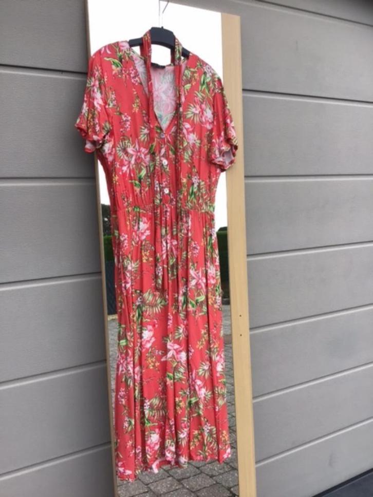 12 Jurken, Kleding | Dames, Jurken, Zo goed als nieuw, Maat 38/40 (M), Overige kleuren, Ophalen