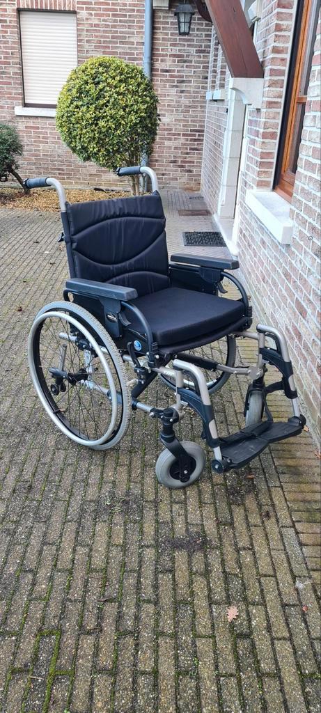 Brede Rolstoel Vermeiren V300 - Plooibaar, Diversen, Rolstoelen, Zo goed als nieuw, Ophalen