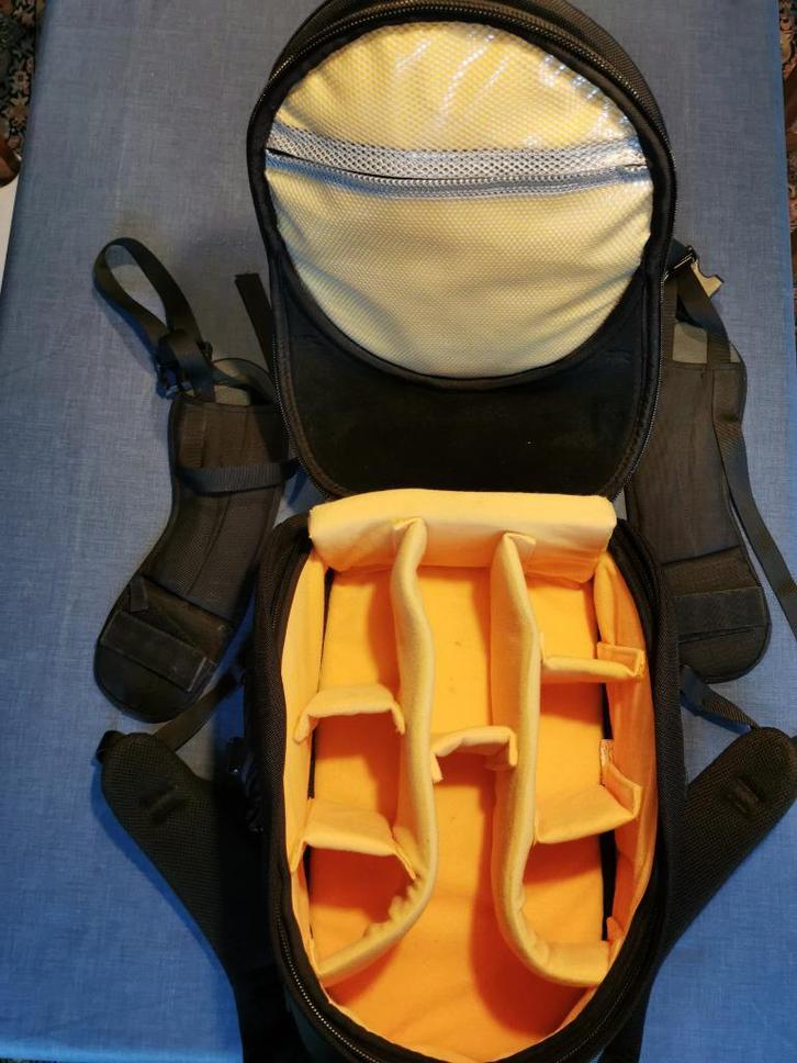 Fotorugzak Kata Hiker met vele vakken, Audio, Tv en Foto, Foto | Cameratassen, Zo goed als nieuw, Rugtas, Kata, Ophalen