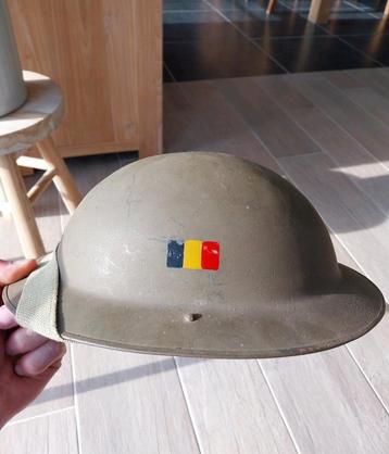 Casque ABL brodie m1949 de l'armée belge MINT