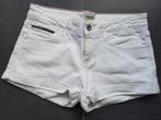 Short tommy hilfiger maat 28, Kleding | Dames, Broeken en Pantalons, Wit, Ophalen of Verzenden, Zo goed als nieuw, Maat 34 (XS) of kleiner