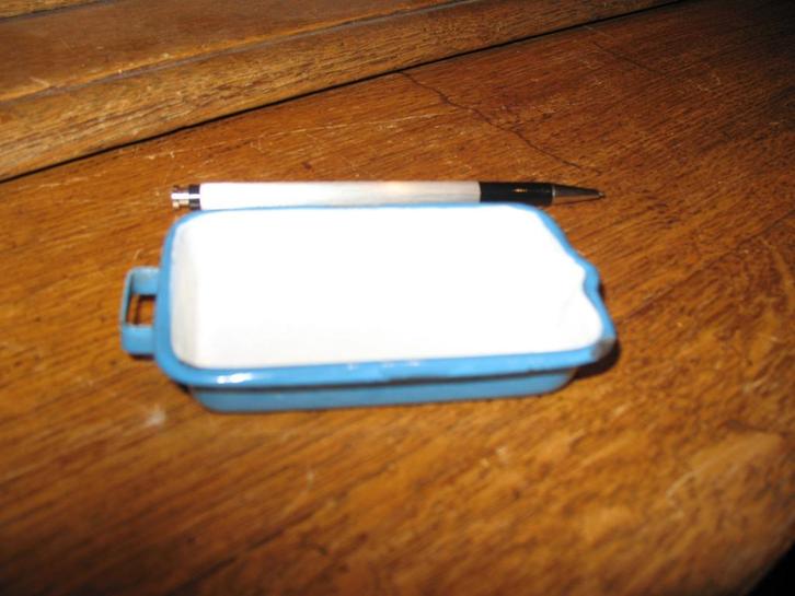 Jouet - Lèche frite pour dinette en métal émaillé, Antiek en Kunst, Antiek | Speelgoed, Ophalen of Verzenden