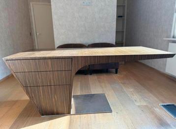 Roche bobois X Daniel Rode vertigo bureau beschikbaar voor biedingen