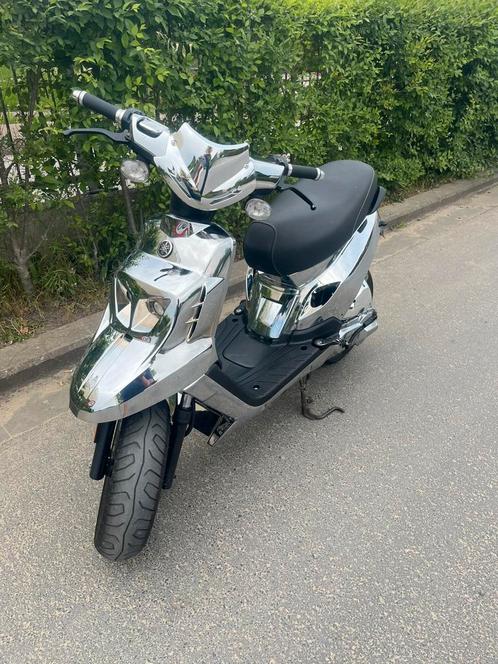 Yamaha booster spirit zo is er maar 1 in belgie met 1140km !, Fietsen en Brommers, Scooters | Yamaha, Zo goed als nieuw, Overige modellen